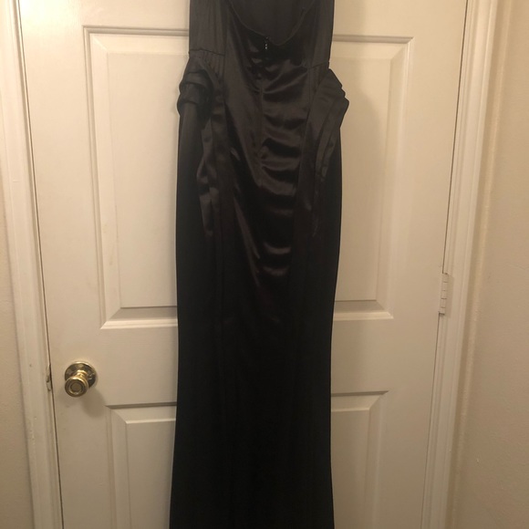 Gorgeous black strapless dress - Picture 3 of 4
